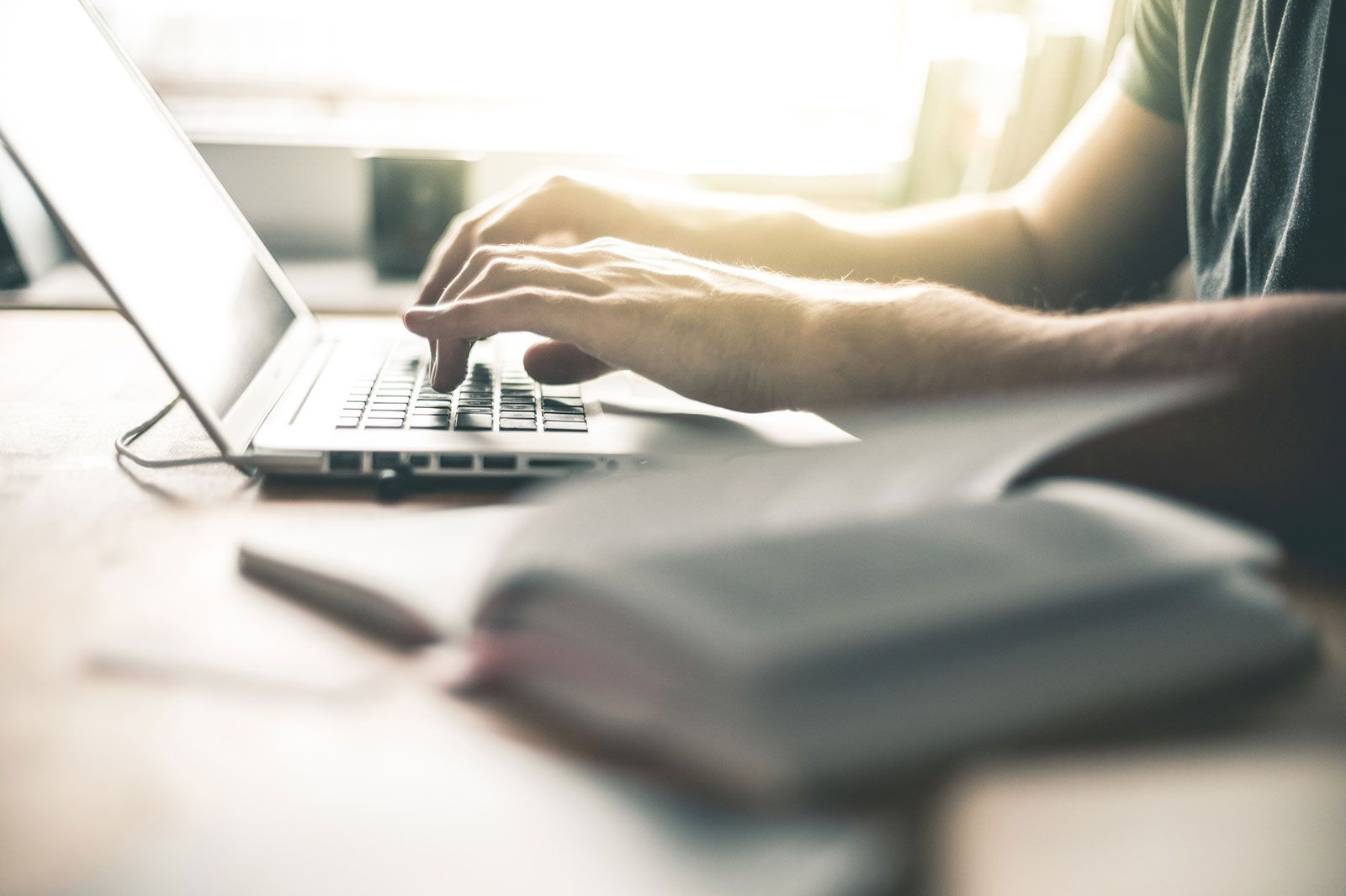 Dienstleister-Fotolia-161189135-TIMDAVIDCOLLECTION